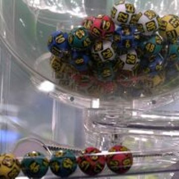 Loteria Română Marele premiu la Loto 6/49 – 2,6 milioane de euro Loteria Română Marele premiu la Loto 6/49 – 2,6 milioane de euro