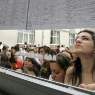 Nicio facultate din România şi din Europa nu acceptă candidaţi fără bacalaureat Nicio facultate din România şi din Europa nu acceptă candidaţi fără bacalaureat