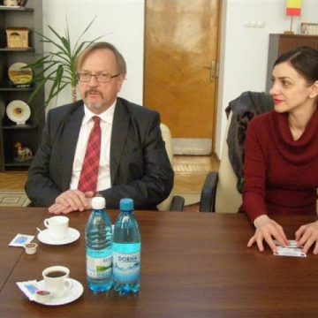 Baia Mare: Autoritatile judetene, alaturi de norvegieni in urma atentatului terorist din apropierea Guvernului