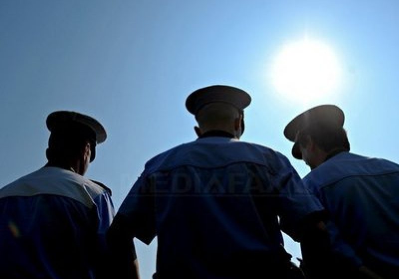 Numărul poliţiştilor inculpaţi pentru corupţie s-a triplat în primul semestru 2011 faţă de 2010