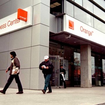 Orange recrutează studenţi pentru programele de dezvoltare a reţelei