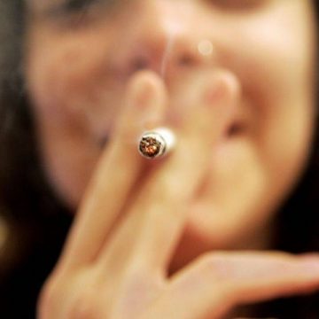 Plasturii cu nicotină folosiţi în timpul sarcinii provoacă probleme cardiace copilului Plasturii cu nicotină folosiţi în timpul sarcinii provoacă probleme cardiace copilului