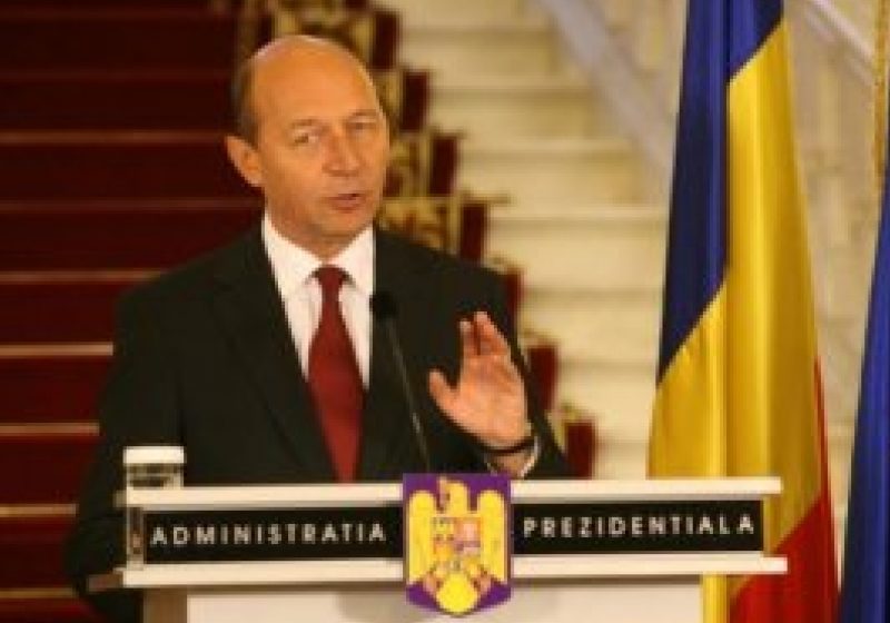 Preşedintele Băsescu a promulgat legea privind reabilitarea faţadelor clădirilor