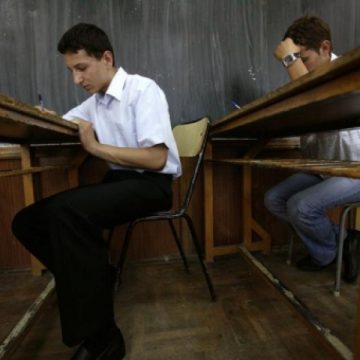 Problemele de la bacalaureatul din Franţa din acest an, comparate cu cele din România