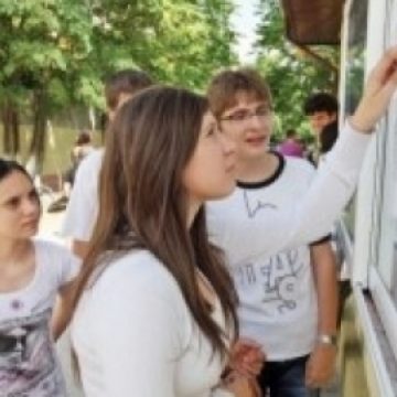 REPARTIZĂRI LICEE 2011: Elevii vor afla marţi la ce liceu au intrat REPARTIZĂRI LICEE 2011: Elevii vor afla marţi la ce liceu au intrat