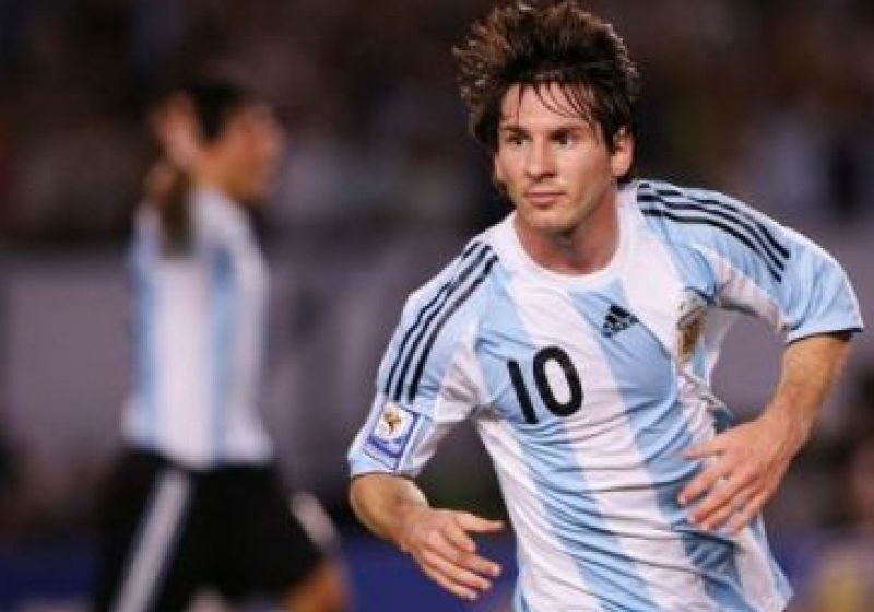 Sandu: I-am trimis o scrisoare preşedintelui Federaţiei de Fotbal din Argentina. Cu cine ar putea juca România pe National Arena Sandu: I-am trimis o scrisoare preşedintelui Federaţiei de Fotbal din Argentina. Cu cine ar putea juca România pe National Arena