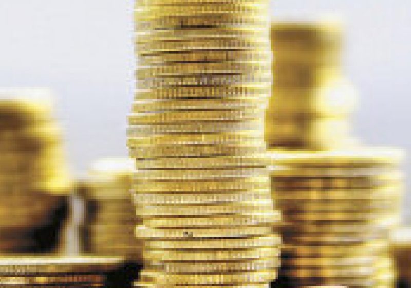 Veşti rele pentru cei care au credit în franci elveţieni: Cursul ar putea urca la 3,9 lei