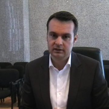Baia Mare: Primăria Baia Mare a demarat astăzi un program împotriva cerşetorilor Baia Mare: Primăria Baia Mare a demarat astăzi un program împotriva cerşetorilor