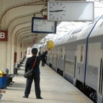 CFR Călători majorează cu 18% tarifele la transportul de călători CFR Călători majorează cu 18% tarifele la transportul de călători