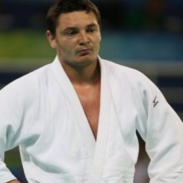 Campionul naţional de judo Daniel Brata, reţinut pentru tentativă de omor calificat Campionul naţional de judo Daniel Brata, reţinut pentru tentativă de omor calificat