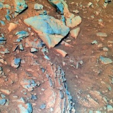 Există apă pe Marte? NASA a publicat imagini care ar putea dovedi acest lucru