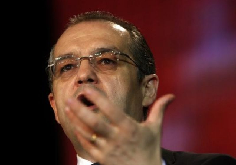 Guvernul caută soluţii ca firmele să plătească întâi principalul unei datorii şi apoi penalităţi Guvernul caută soluţii ca firmele să plătească întâi principalul unei datorii şi apoi penalităţi
