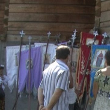 Hram la mănăstirea din Rona de Sus Hram la mănăstirea din Rona de Sus
