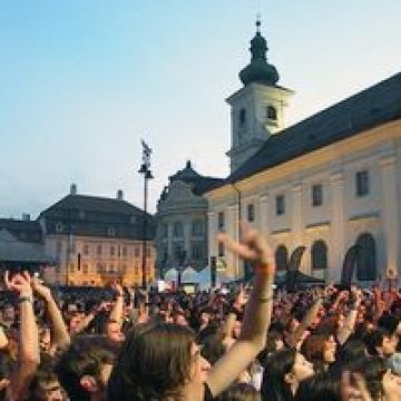 Sibiu: O săptămână de vacanţă la Festivalul ARTmania