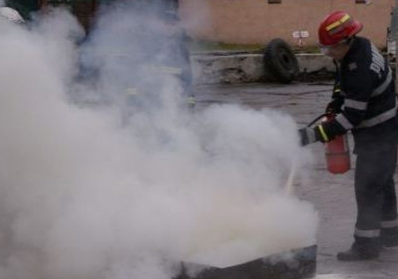 Incendiu la Sighetu Marmaţiei investigat de către poliţişti împreună cu specialişti ISU