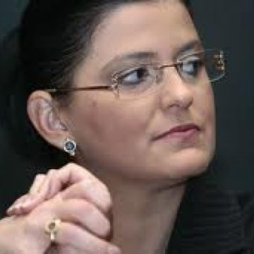 Ministrul Transporturilor, Anca Boagiu, audiată la DNA în dosarul privind tranzacţiile ilegale din Portul Constanţa
