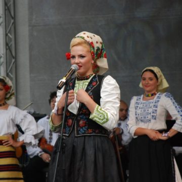 Baia Mare: Miss Maramureşeanca 2011 este din COAŞ. Vezi FOTO de la eveniment