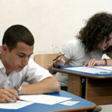Peste 78.000 de candidaţi vor susţine miercuri proba obligatorie a profilului la examenul de bacalaureat