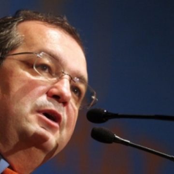 Premierul Emil Boc a recomandat prudenţă şi echilibru pentru stabilitate economică!