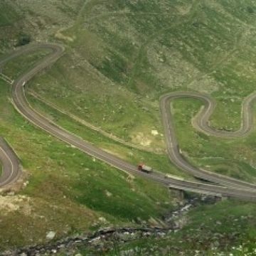 România, într-un top al Universităţii George Washington al celor mai atractive destinaţii de turism de aventură