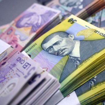 Sunt beneficiari de fonduri europene care vor trebui să returneze prefinanţarea