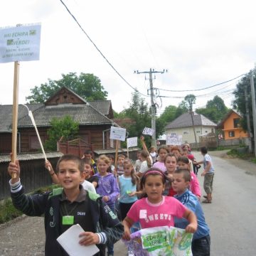 Tabără pentru copii la parohia greco catolică din Călineşti Tabără pentru copii la parohia greco catolică din Călineşti