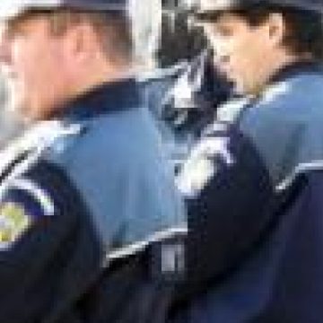 Tânăr şi neliniştit, cercetat de poliţişti