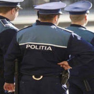 Tată şi fiu cercetaţi penal în urma unui scandal provocat între mai multe persoane la Baia Mare Tată şi fiu cercetaţi penal în urma unui scandal provocat între mai multe persoane la Baia Mare