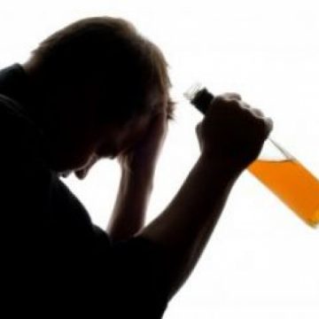 Un bătrân de 70 de ani din Sighetu Marmatiei a ajuns la spital cu capul spart, după ce a băut peste măsură la un birt din apropierea casei