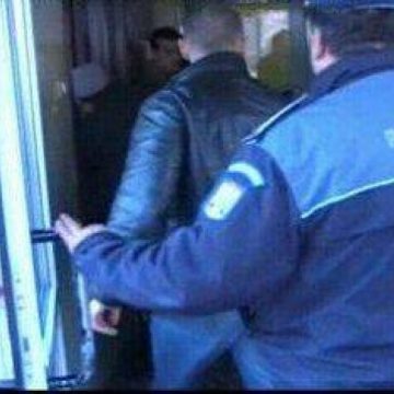 Un minor de 15 ani a dat o spargere la un magazin din Vişeu de Sus Un minor de 15 ani a dat o spargere la un magazin din Vişeu de Sus