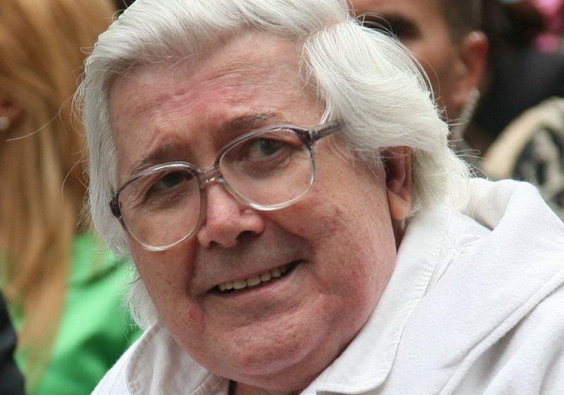 Pediatrul Alexandru Pesamosca a fost înmormântat în aplauzele a peste trei sute de oameni
