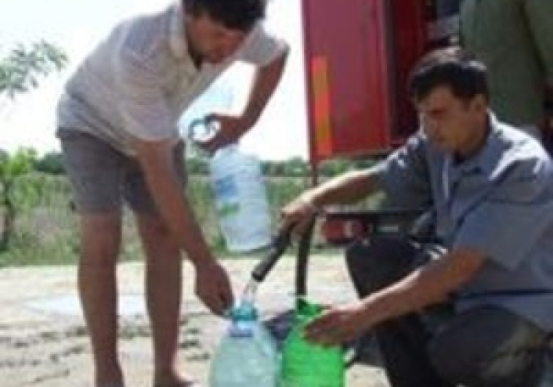 Baia Mare: De câteva zile, pompierii militari transportă sute de tone de apă în localităţile Baba, Stoiceni şi Suciu de Sus