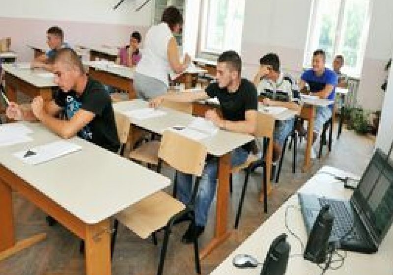 Bacalaureat: 95 de candidaţi eliminaţi la ultima probă