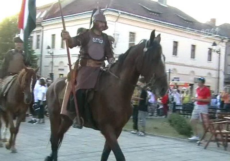 Baia Mare: Paradă inedită a călăreţilor şi arcaşilor din Ungaria la festivalul maghiarilor
