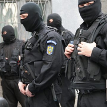 Maramureş: Doi membri ai clanului "Cordunenilor"arestaţi de către poliţiştii maramureşeni