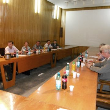 Conducerea judeţului a analizat oportunitatea redeschiderii activităţii miniere în Maramureş Conducerea judeţului a analizat oportunitatea redeschiderii activităţii miniere în Maramureş