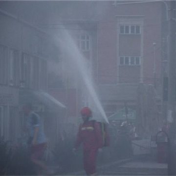 Baia Mare: Incendiu devastator la complexul comercial de pe strada Cosmonauţilor