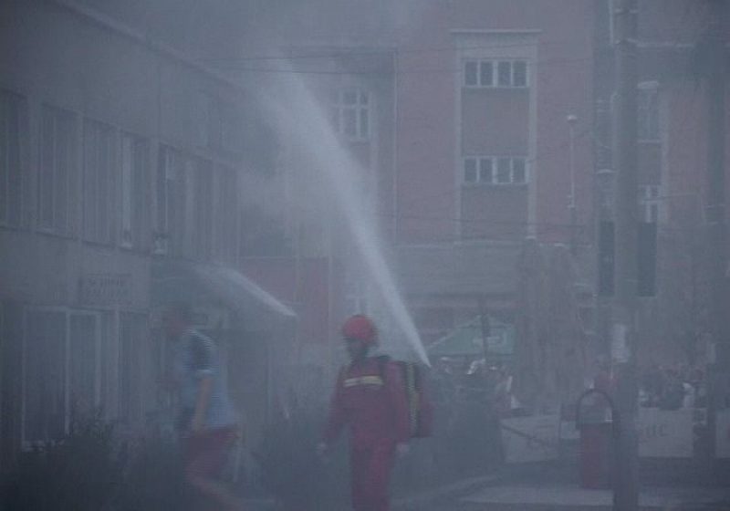 Baia Mare: Incendiu devastator la complexul comercial de pe strada Cosmonauţilor