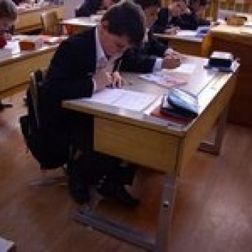 La insistenţele părinţilor, Scoala Generală din Fereşti rămâne în continuare deschisă