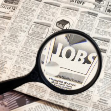 În ce judeţe şi domenii sunt disponibile cele mai multe locuri de muncă