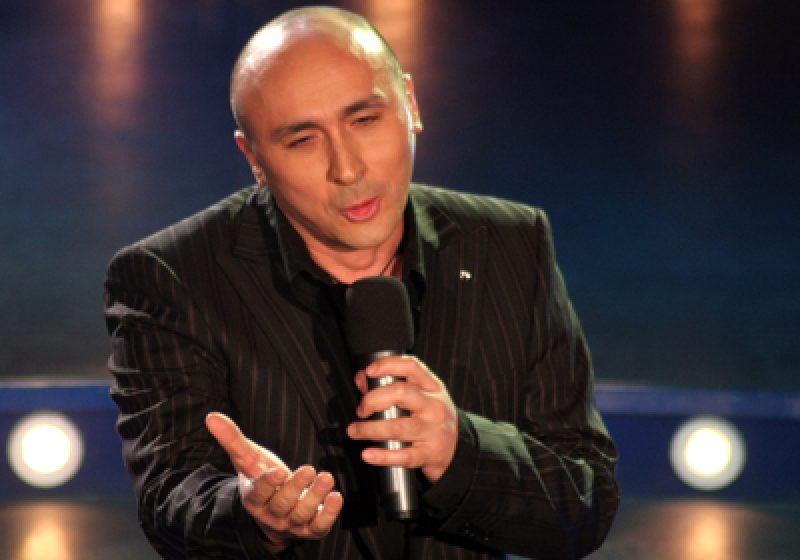 Marcel Pavel şi FRF, amendaţi cu câte 5.000 lei pentru intonarea imnului cu alt text Marcel Pavel şi FRF, amendaţi cu câte 5.000 lei pentru intonarea imnului cu alt text