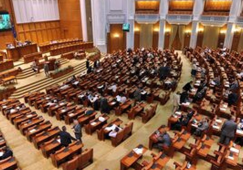 Plenul Camerei Deputaţilor a adoptat o declaraţie privind aderarea României la spaţiul Schengen Plenul Camerei Deputaţilor a adoptat o declaraţie privind aderarea României la spaţiul Schengen