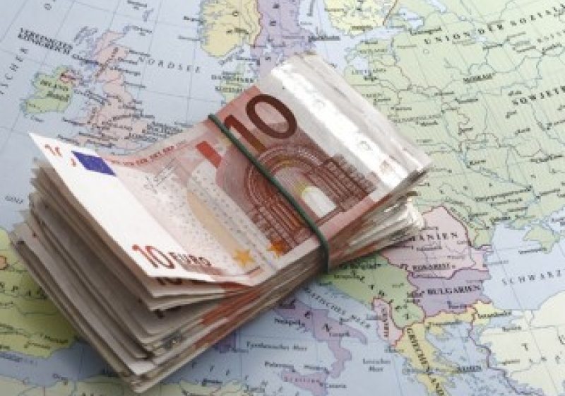 Prăbuşire economică, financiară şi tulburări sociale va aduce criza financiară Prăbuşire economică, financiară şi tulburări sociale va aduce criza financiară