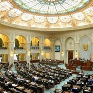 Senat: Legea asistenţei sociale, scoasă de pe ordinea de zi