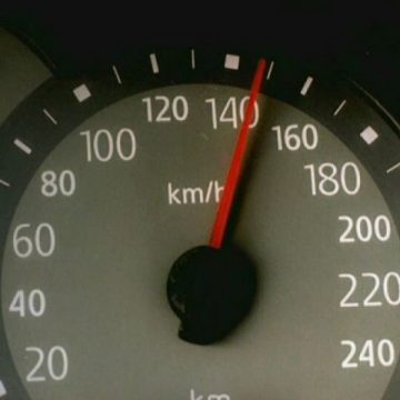 Un rănit uşor într-un accident produs din cauza vitezei în localitatea Mara Un rănit uşor într-un accident produs din cauza vitezei în localitatea Mara