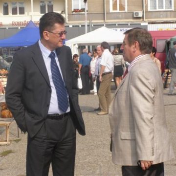 Baia Mare: Producătorii agricoli şi meşterii populari, apreciaţi şi încurajaţi de preşedintele Consiliului Judeţean Maramureş