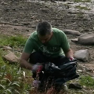 Baia Mare: Zoli de la Sistem a spus DA proiectului "Let’s do it, Romania!" în Maramureş