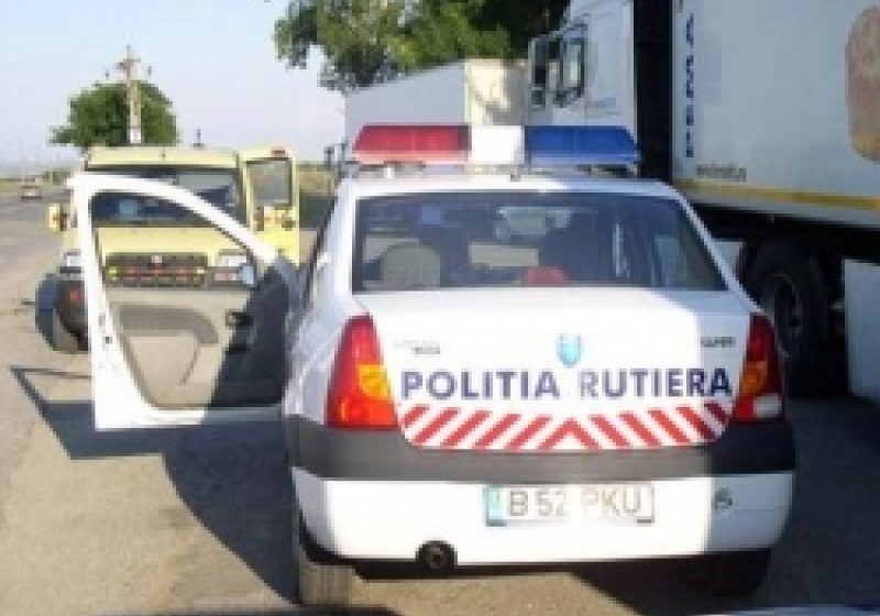 Baia Mare: Şi-a buşit maşina de scuarul din sensul giratoriu