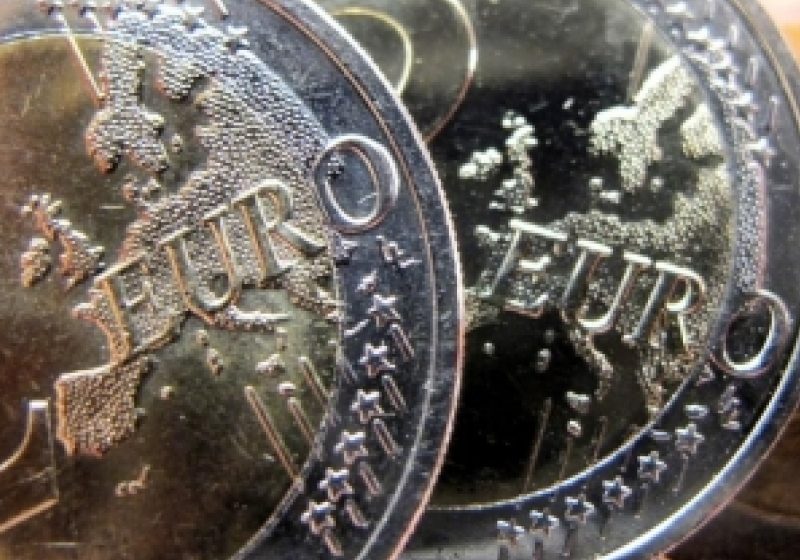 Accizele pe 2012 vor fi calculate la un curs de 4,3001 lei/euro