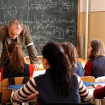 Directorii de şcoli din Maramureş se întrunesc pentru a discuta despre activitatea elevilor si a profesorilor